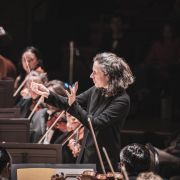 Marie Jacquot et l'Orchestre National du Capitole de Toulouse &copy; Romain Alcaraz
