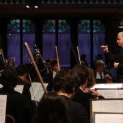 Carlos Miguel Prieto al frente de la Franz Schubert Filharmonia &copy; Martí E. Berenguer | Franz Schubert Filharmonia