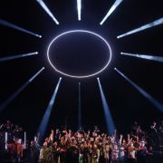Intérpretes y bailarines en una escena de Las Indias galantes en el Teatro Real &copy; Javier del Real | Teatro Real