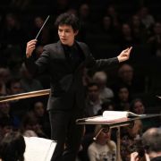 Euan Shields conducting the Hallé &copy; Alex Burns | The Hallé