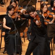 Augustin Hadelich, Jaap van Zweden and the Seoul Philharmonic &copy; Seoul Philharmonic Orchestra