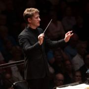 Joshua Weilerstein conducts the Orchestre National de Lille &copy; Ugo Ponte | ONL