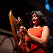 Patrizia Bovi performs as Marion with Ensemble Micrologus &copy; Johan Beckers | Laus Polyphoniae