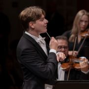 Klaus Mäkelä dirigiert das Royal Concertgebouw Orchestra &copy; Priska Ketterer | Lucerne Festival
