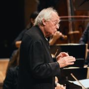 Philippe Herreweghe dirigiert das Orchestre des Champs-Élysées &copy; Berliner Festspiele | Fabian Schellhorn
