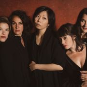 Diana Soh, au milieu du Quatuor Présages &copy; Vincent Ducard