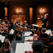 Klaus Mäkelä conducts the Royal Concertgebouw Orchestra &copy; Eduardus Lee (May 2025)
