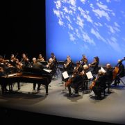 Vahan Mardirossian, Vardan Mamikonian et l'Orchestre Royal de Chambre de Wallonie &copy; Yvan Bernaer