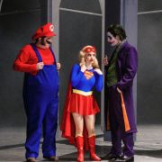 Jakob Semotan (Pappacoda), Juliette Khalil (Ciboletta), Marco Di Sapia (Bartolomeo Delacqua) &copy; Marco Sommer | Volksoper Wien