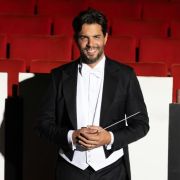 Domingo Hindoyan © Chelsea Lauren