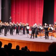 Sección de cuerda de la OSG con Olatz Ruiz en la dirección &copy; Orquesta Sinfónica de Galicia