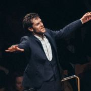 Raphaël Pichon dirigiert das Ensemble Pygmalion &copy; Fred Mortagne