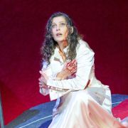 Adela Zaharia (Lucia) &copy; Wiener Staatsoper | Michael Pöhn