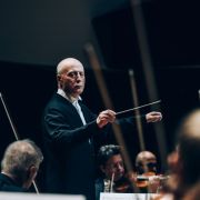 Paavo Järvi dirige le Tonhalle-Orchester Zürich à la Philharmonie &copy; Ondine Bertrand / Cheeese