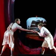 Nikola Hillebrand (Gretel) and Rachael Wilson (Hänsel) &copy; Geoffroy Schied