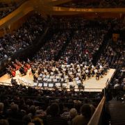 Klaus Mäkelä et l'Orchestre de Paris &copy; William Beaucardet