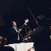Alain Altinoglu dirige le Chœur et l'Orchestre de Paris &copy; Denis Allard
