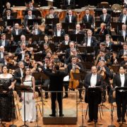 Kirill Petrenko dirigiert Mahlers Achte Symphonie &copy; Monika Rittershaus