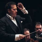 Nikolaj Szeps-Znaider dirige l'Orchestre national de Lyon &copy; Fred Mortagne