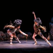Último helecho by Nina Laisné, François Chaignaud and Nadia Larcher &copy; Thaïs Breton