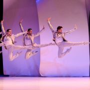 Les Ballets de Monte-Carlo in Jean-Christophe Maillot's Cendrillon &copy; Alice Blangero