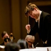 Klaus Mäkelä  conducts the Chicago Symphony Orchestra &copy; Todd Rosenberg Photography