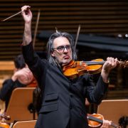 Leonidas Kavakos with the New York Philharmonic &copy; Chris Lee