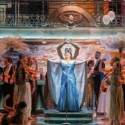 Cecilia Bartoli (Cleopatra) and ensemble &copy; Monika Rittershaus