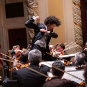 Rafael Payare conducts the Pittsburgh Symphony Orchestra &copy; Josh Milteer