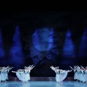 National Ballet of Japan in Asami Maki’s Raymonda © Hidemi Seto
