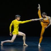 Edo Wijnen and Nina Tonoli in Hans van Manen's Kammerballett &copy; Altin Kaftira