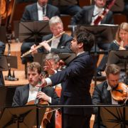 Lahav Shani conducts the Munich Philharmonic &copy; Vincero | Won Hee Lee