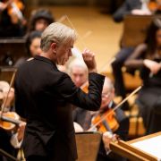 Edward Gardner conducts the Chicago Symphony Orchestra &copy; Todd Rosenberg Photography
