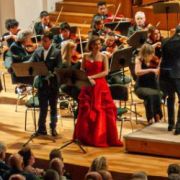 El director, Lucas Macías, solistas y la Orquesta Ciudad de Granada &copy; Orquesta Ciudad de Granada