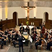 Christophe Rousset dirigiert das EUBO &copy; Lilian Unger
