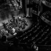 Patricia Kopatchinskaja et les musiciens de la Camerata Bern au Stadttheater de Berne &copy; Marco Borggreve