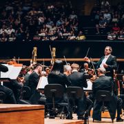 Daniele Gatti dirige la Staatskapelle de Dresde à la Philharmonie &copy; Clément Savel