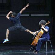 Lateef Williams and Maria Franz in Anne Teresa De Keersmaeker’s Mitten wir im Leben sind &copy; Phile Deprez