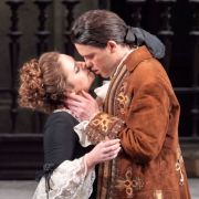Louise Alder (Susanna) und Andrè Schuen (Graf Almaviva) © Wiener Staatsoper | Michael Pöhn
