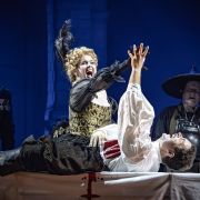 Elin Pritchard (Amelia) and Matteo Desole (Gustavo) &copy; Craig Fuller
