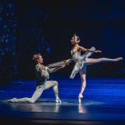 Ballet de Santiago in Swan Lake &copy; Nicolas Quezada