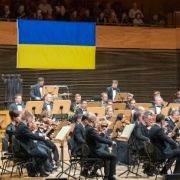 Keri-Lynn Wilson and the Ukrainian Freedom Orchestra &copy; Richard Termine | Met Opera