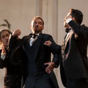 Erwin Schrott (Figaro) and Germán Olvera (Count Almaviva) &copy; Fabrizio Sansoni | Teatro dell'Opera di Roma