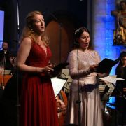 Alice Lackner und Anna Nesyba mit Edzard Burchards &copy; Michael Rathmann