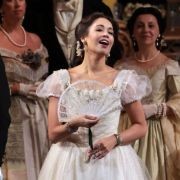 Nadine Sierra (Violetta) and ensemble &copy; Brescia e Amisano | Teatro alla Scala