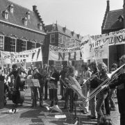 Orkest De Volharding at a demonstration in The Hague, 1975 &copy; Hans Peters | Anefo (Netherlands National Archives)