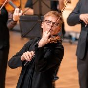 Pekka Kuusisto and the Australian Chamber Orchestra &copy; Nic Walker