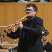 Florian Gazagne, Marc Minkowski y Les Musiciens du Louvre &copy; Elvira Megías | Centro Nacional de Difusión Musical (CNDM)