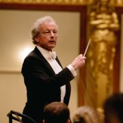 Franz Welser-Möst conducts The Cleveland Orchestra &copy; Igor Ripak
