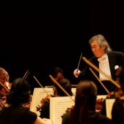 Ken-Ichiro Kobayashi conducts the Japan Philharmonic &copy; Atsushi Yamaguchi